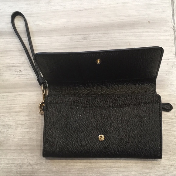 Coach black textured leather wristlet - Picture 2 of 3